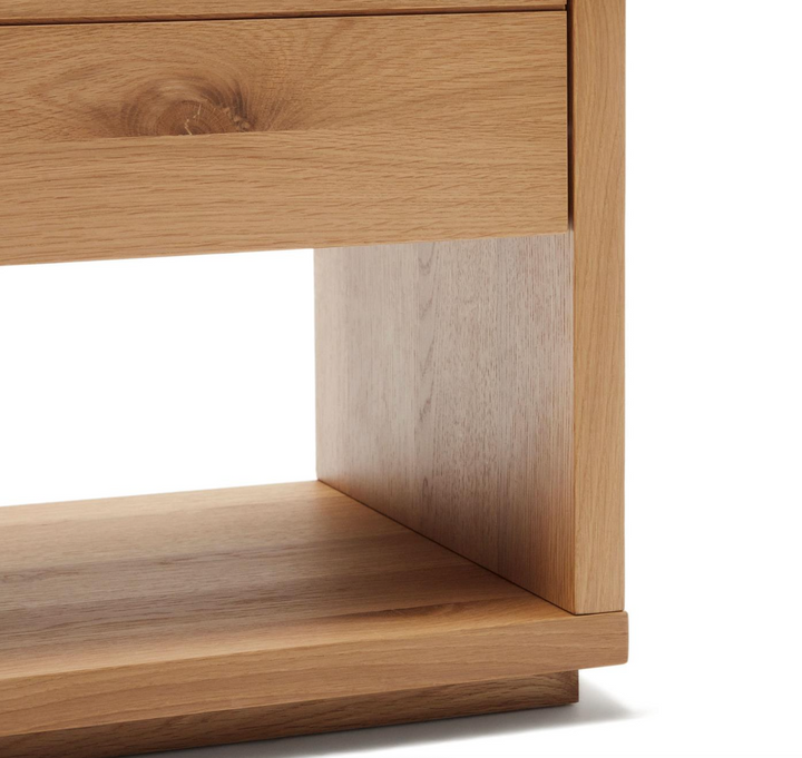 Alguema chest of Drawers