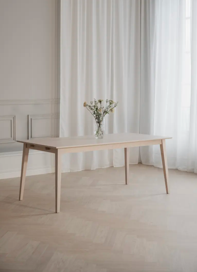 Fillipa Rectangular Table (Extension Leafs can be Purchased)